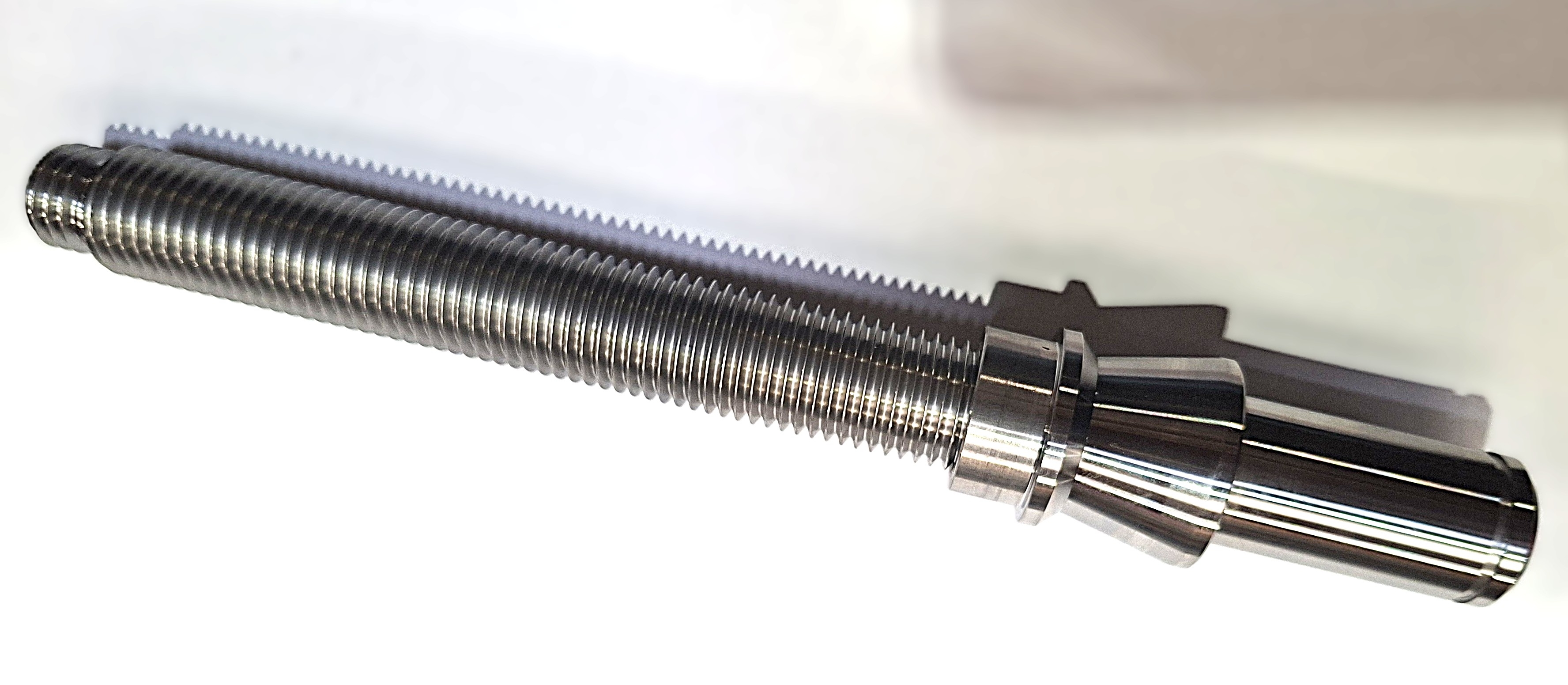 Gewindespindel mit Seegerring